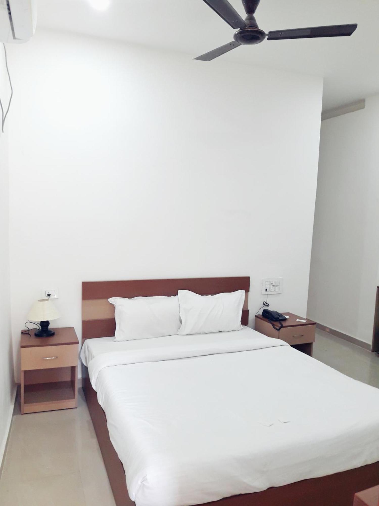 Hotel Park Victoria Καλκούτα Εξωτερικό φωτογραφία